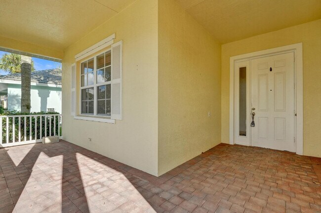 Building Photo - 118 NW Pleasant Grove Way