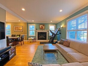 Building Photo - 375 Lowell Ave