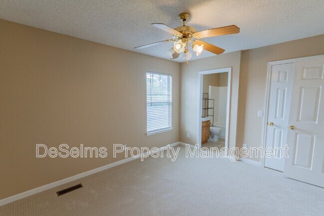Building Photo - 1009 Norwood Ct