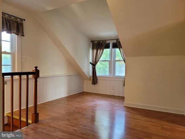 Building Photo - 1015 Veirs Mill Rd