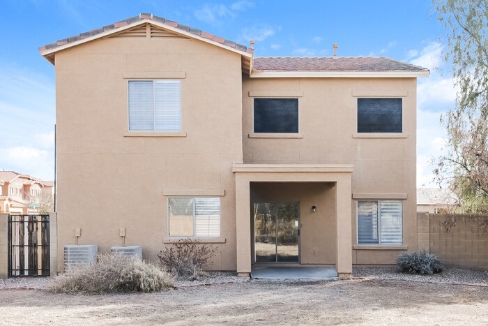 Building Photo - 41202 N Parker Ln
