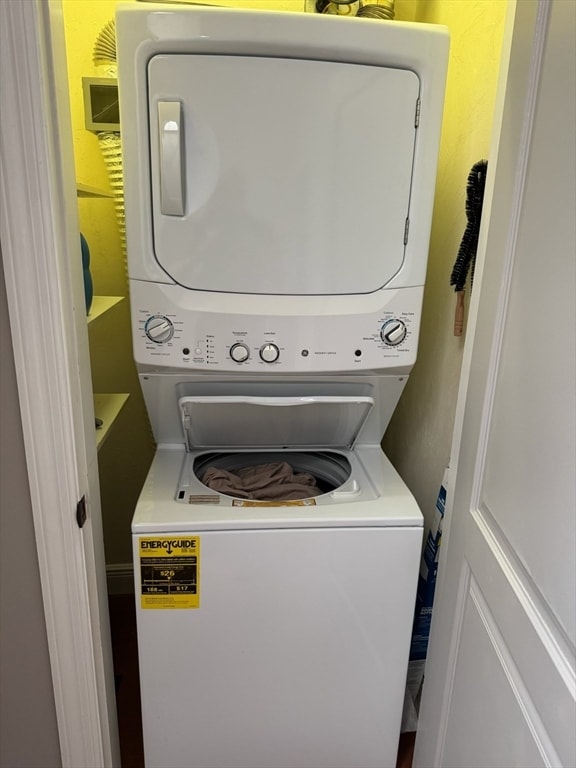 Building Photo - 7 Main St