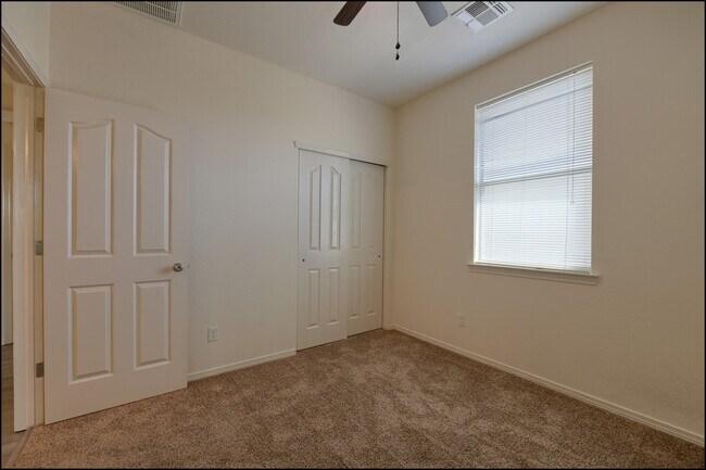 Building Photo - 14676 Oldenberg Ct