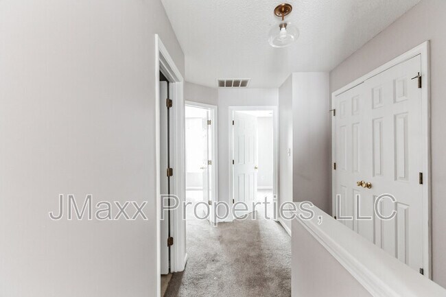 Building Photo - 3690 Brookwood Blvd