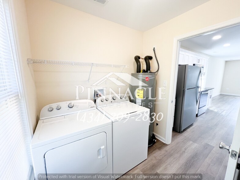 Building Photo - 209 Munford St