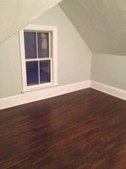 Building Photo - 42 S Central St