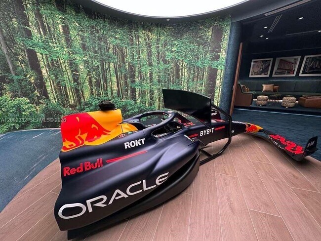 Building Photo - 77 SE 5th St