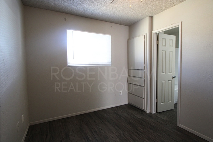 Building Photo - 9230 N 6th St