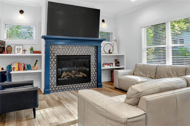 Building Photo - 1170 Moton Ave SW