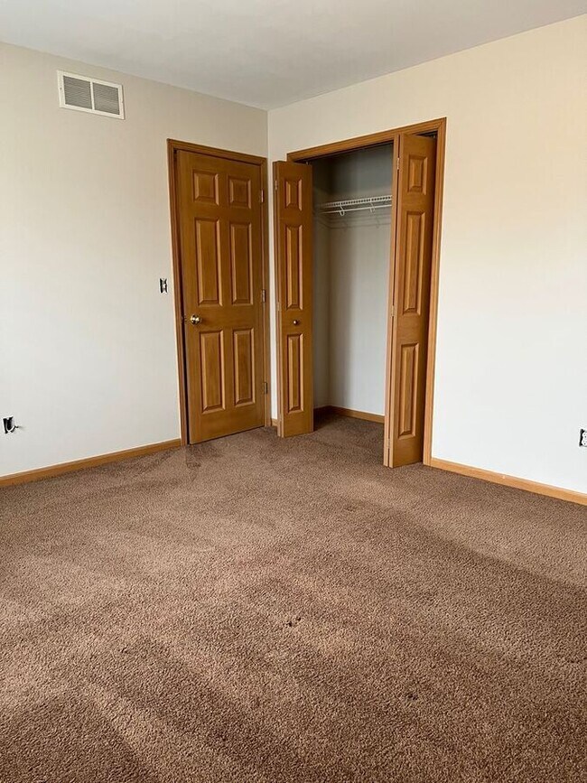 Building Photo - 1806 Dainesway Dr