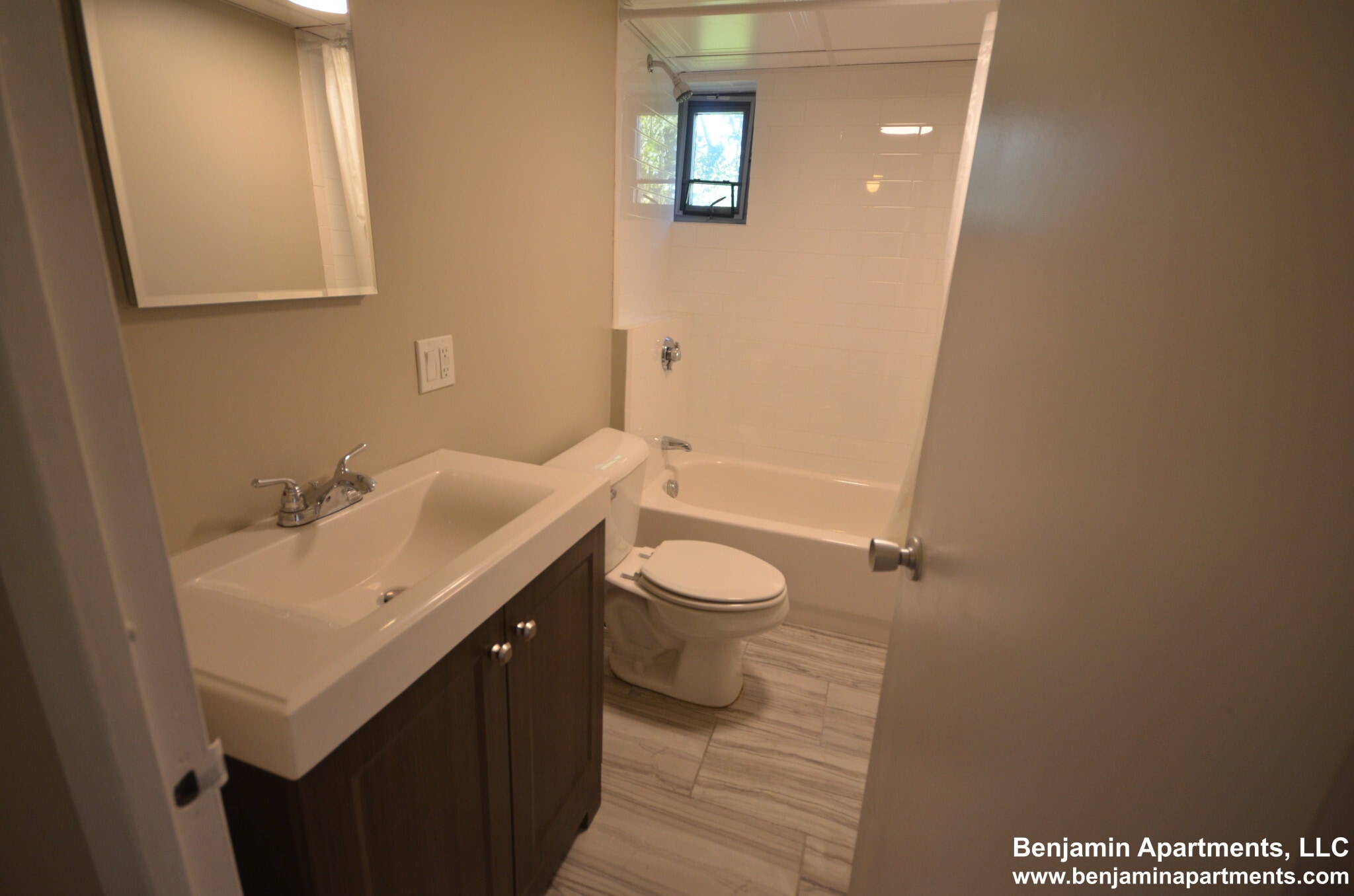 Building Photo - 125 Trapelo Rd