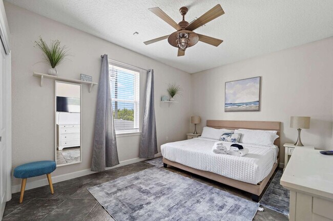 Building Photo - 42 Moody Dr