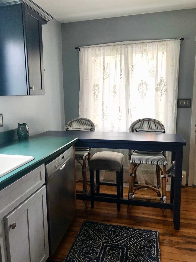 Building Photo - 1056 Beekman Rd