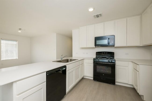 Building Photo - 12528 Huntington Rdg Wy