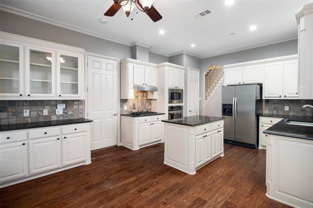 Building Photo - 2415 Greymoore Dr