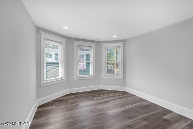 Building Photo - 209 Atkins Ave