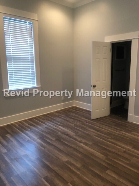 Building Photo - 2008 Courtland Pl