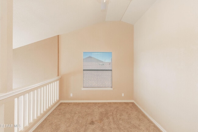 Building Photo - 14529 Jesus Almeida