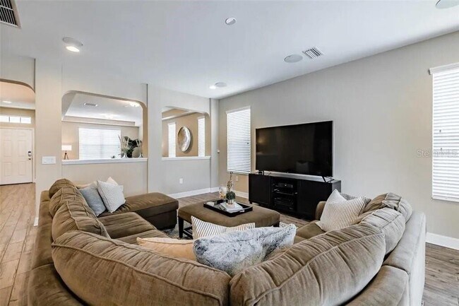 Building Photo - 27392 Cayenne Ln