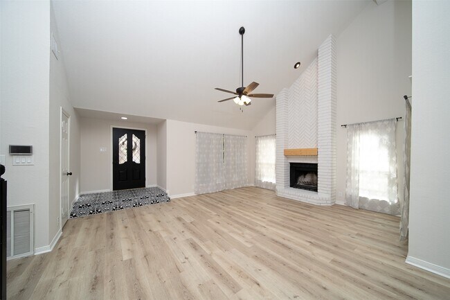 Building Photo - 3338 Oak Branch Ln