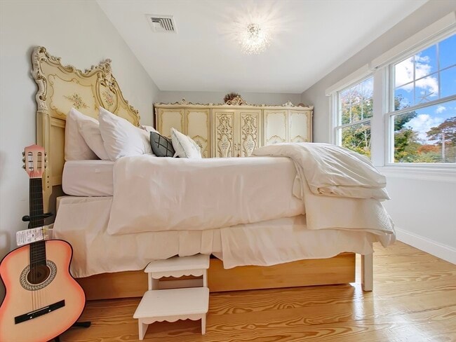 Building Photo - 111 Shore Dr