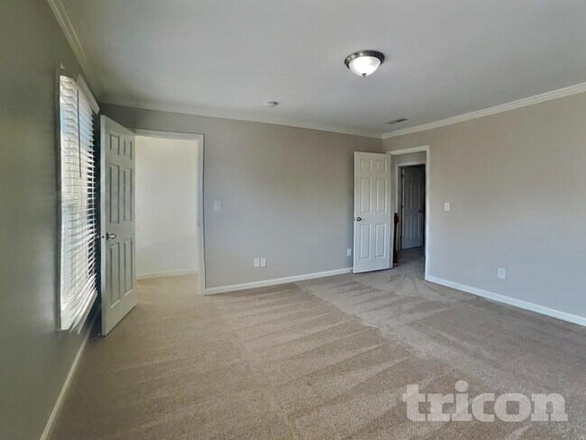 Building Photo - 6013 Rittenhouse Rd