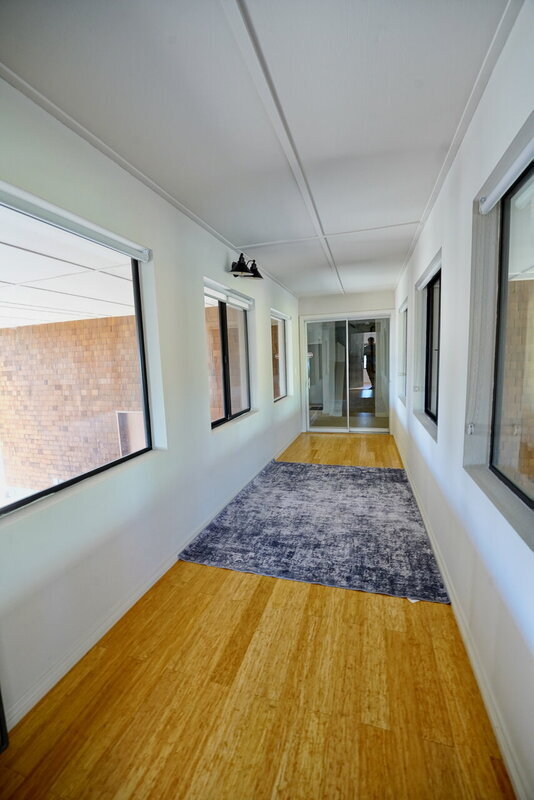 Building Photo - 315 E Strawberry Dr