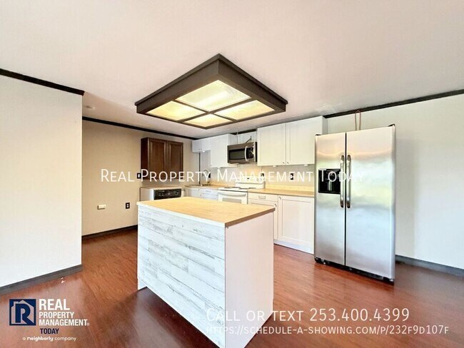 Building Photo - 1531 Vista Dr