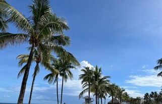 Building Photo - 728 SE 19th Ave