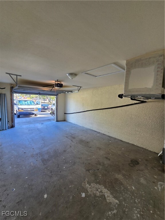 Building Photo - 3820 SW 16th Pl