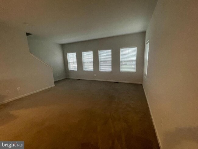 Building Photo - 301 Starry Way Dr