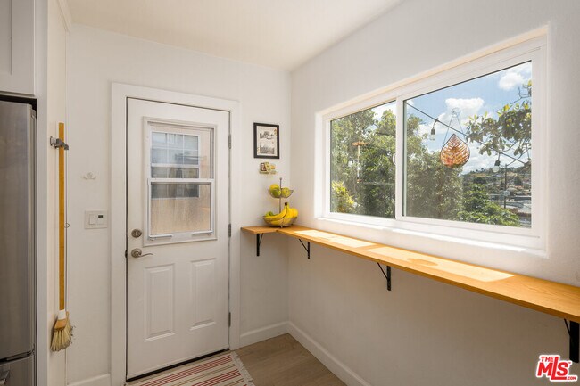 Building Photo - 4540 Catalpa St