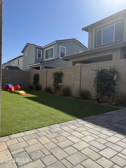 Building Photo - 9223 E Sphere Ave