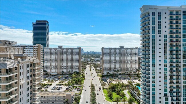 Building Photo - 1920 S Ocean Dr