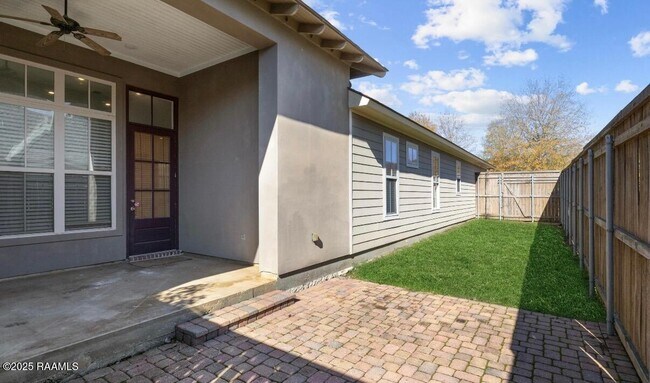Building Photo - 100 Deysbrook Ln