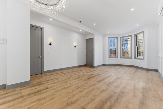 Building Photo - 821 18th St