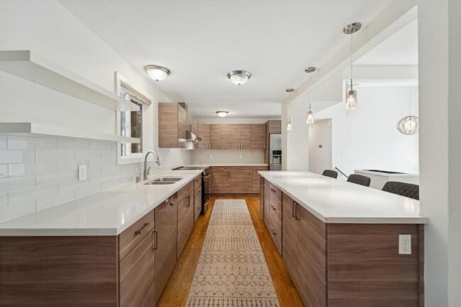 Building Photo - 4 bedroom in Shoreline WA 98133