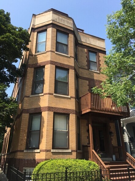 Damen Front - 4200 N Damen Ave