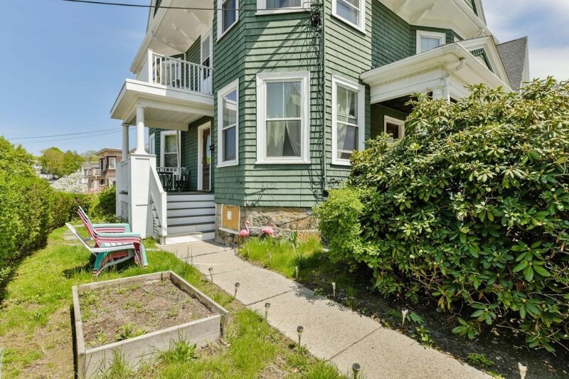 Building Photo - 675 Washington St