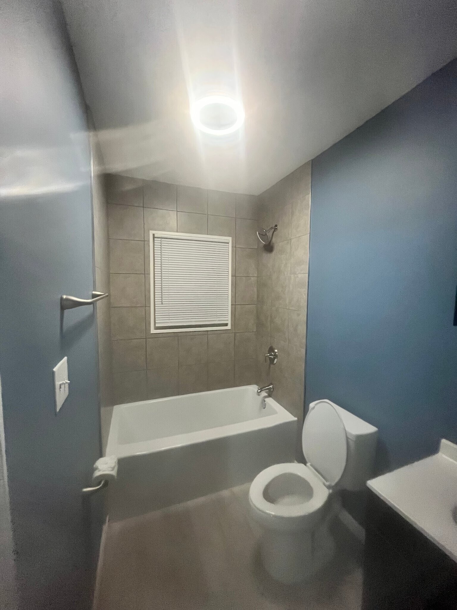 Building Photo - 4513 13th Ave N