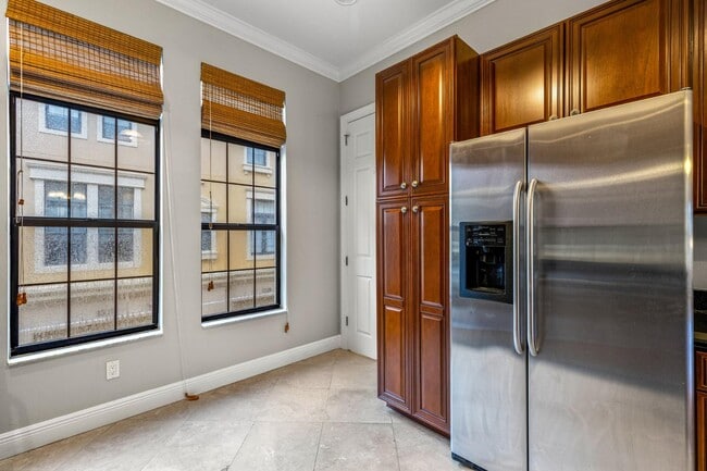 Building Photo - 2228 Soho Bay Ct