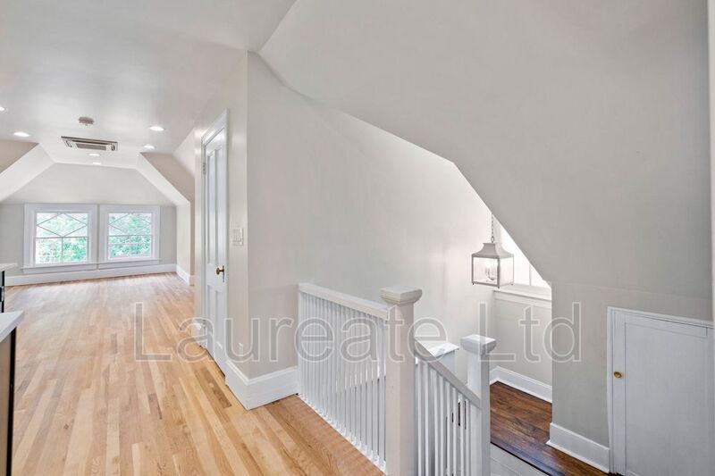 Building Photo - 1126 Lafayette St