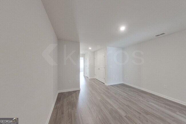 Building Photo - 341 Ironwood Ct