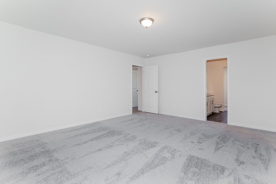 Building Photo - 15657 Briar Frst Dr