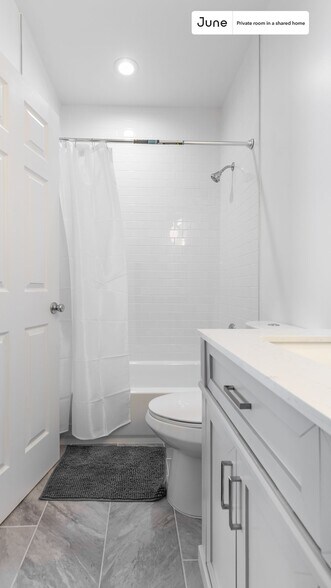 Building Photo - Room in Shared 4 bed/3.5 bath home