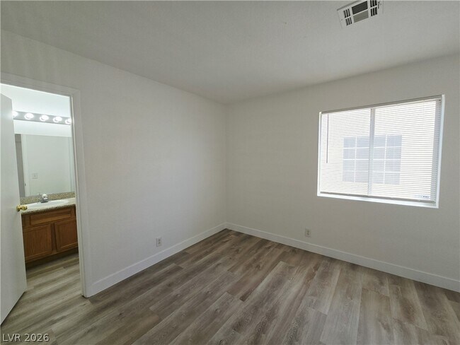 Building Photo - 7201 Scenic Desert Ct