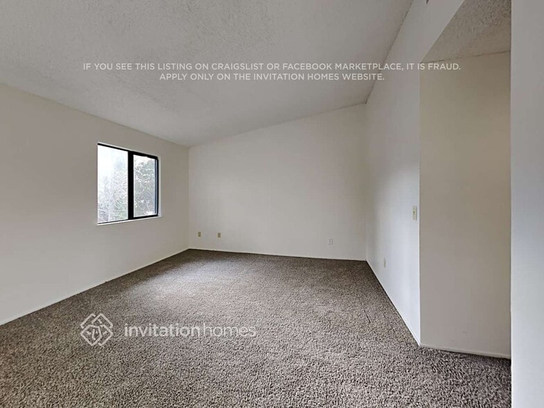 Building Photo - 2080 Moontree Dr