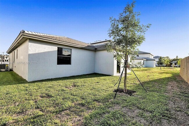 Building Photo - 13417 SW 285th St