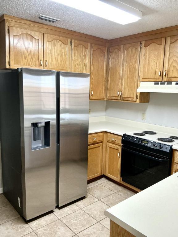 Building Photo - 617 Green Dr