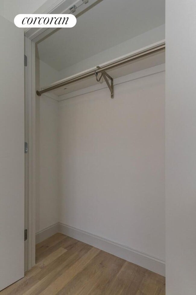 Building Photo - 664 Jefferson Ave